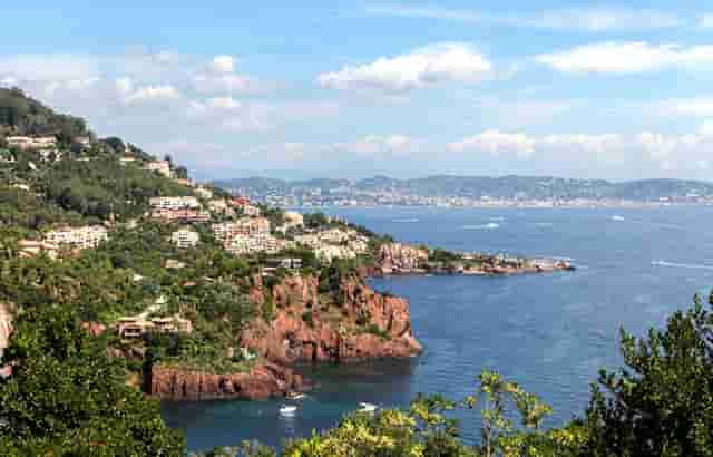 疫情期间境外人员隔离吗(疫情期间对隔离人员的管理)